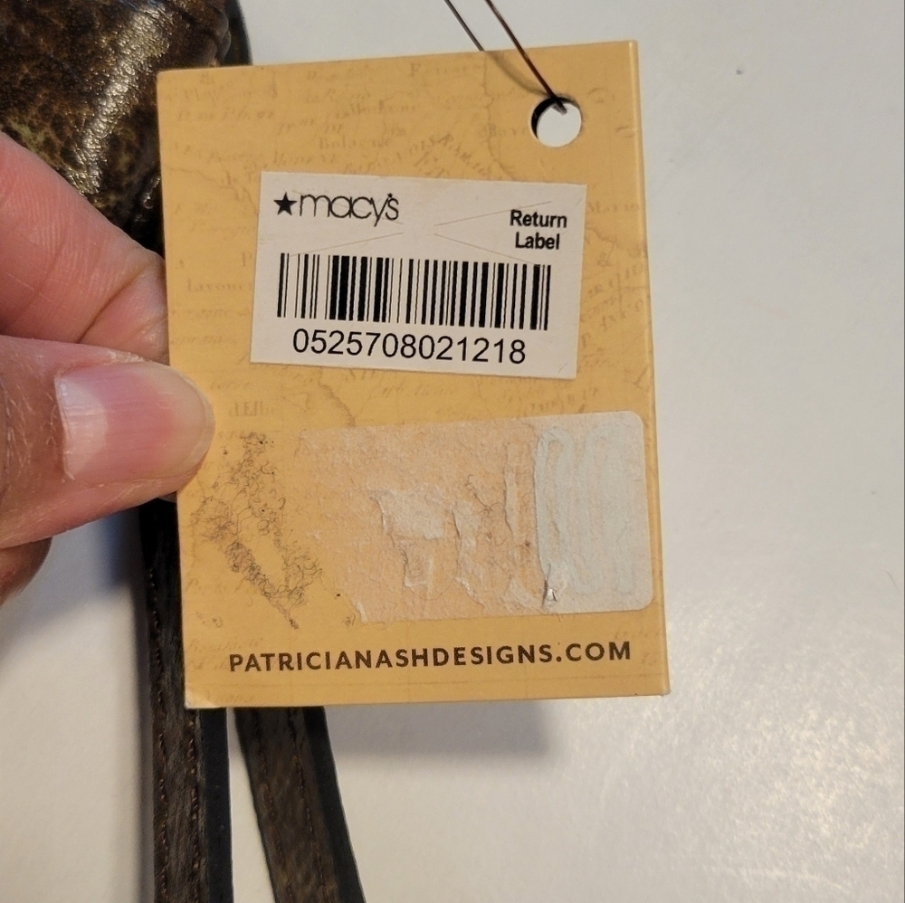 Patricia Nash NWT Cassini Wristlet Cluch. - Picture 4 of 14